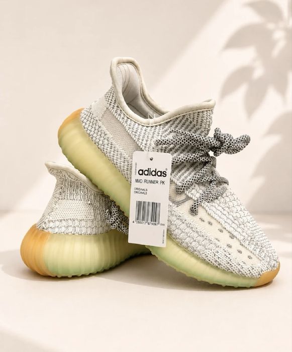 Adidasi yeezy cea mai buna calitte