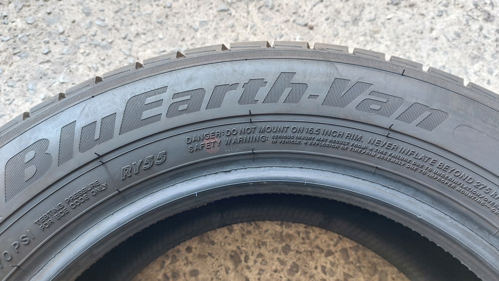 Нови гуми за Бус 205/65/16 C Yokohama BluEarth Van 2 броя