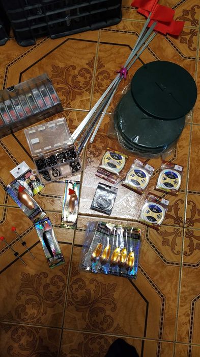 Рыболовные снасти.