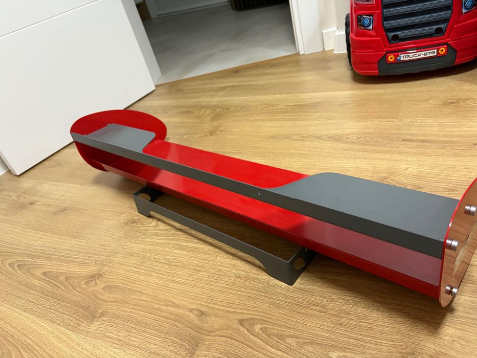 Етажерка Спойлер за детска стая