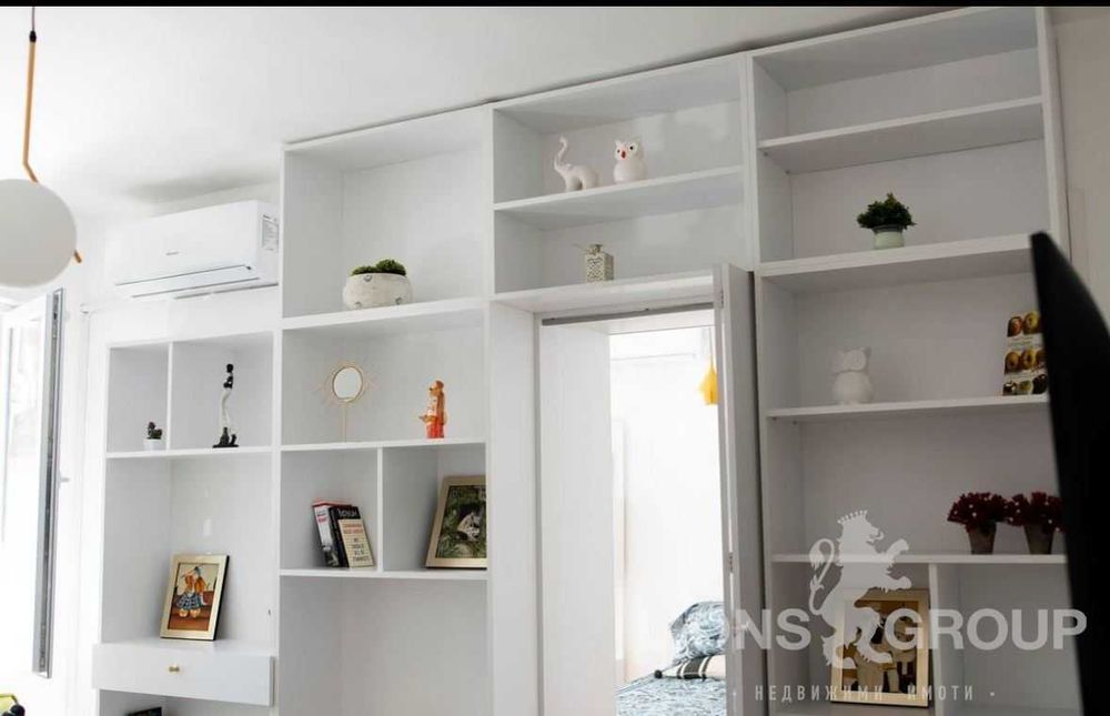 Дава се под наем Двустаен апартамент в Варна, Център - 55 кв.м за 550.8 € - Снимка #5