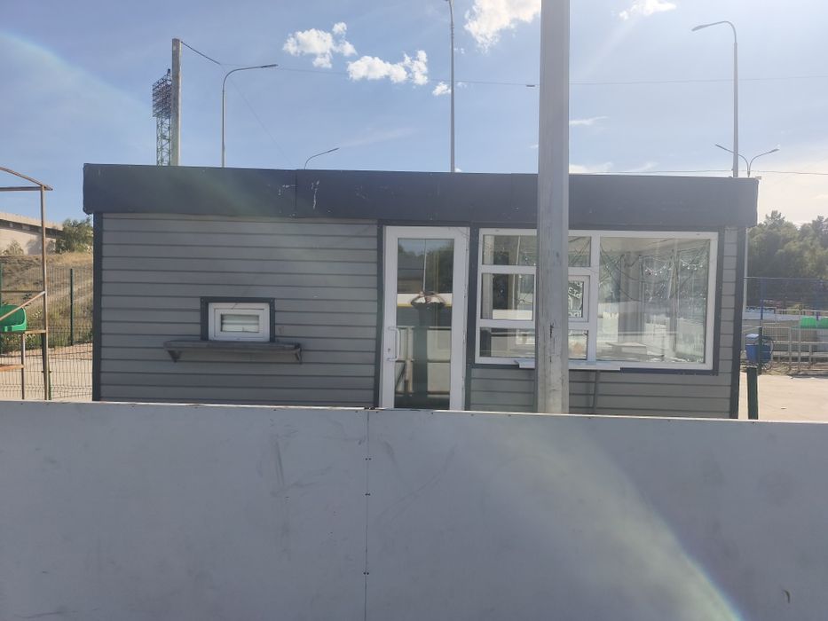 Продам павильон из контейнера 6м*2,5м