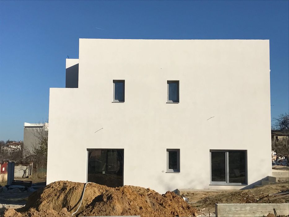 Нова къща 250кв. Зеленика