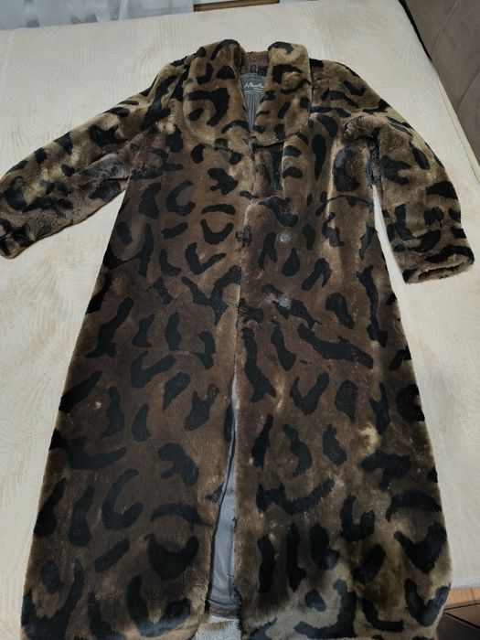 Шуба цигейковая б/у