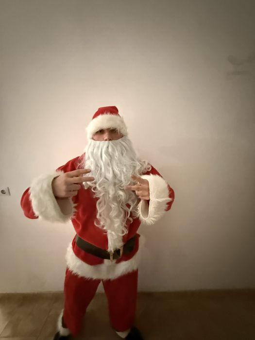 Inchiriez mos de craciun