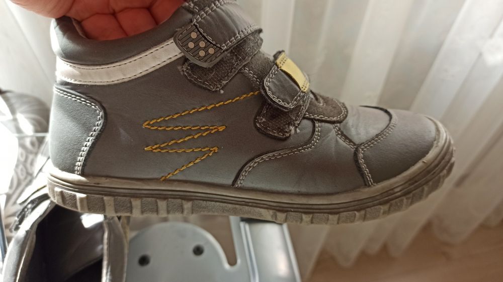 Детская обувь серого цвета