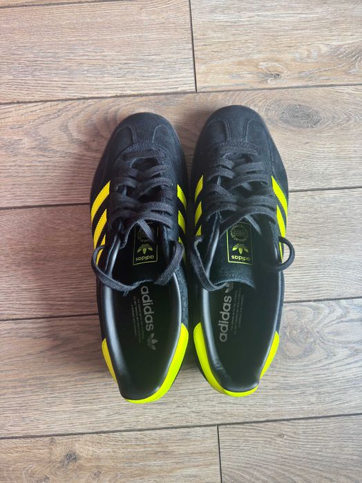 Кецове / Маратонки Adidas Gazelle EU 42 / US 8.5 – като нови, носени 1 път, с кутия