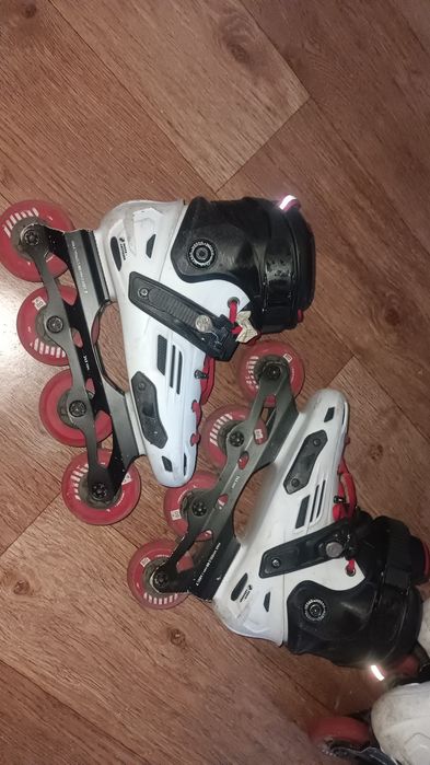 Продам роликовые коньки decathlon