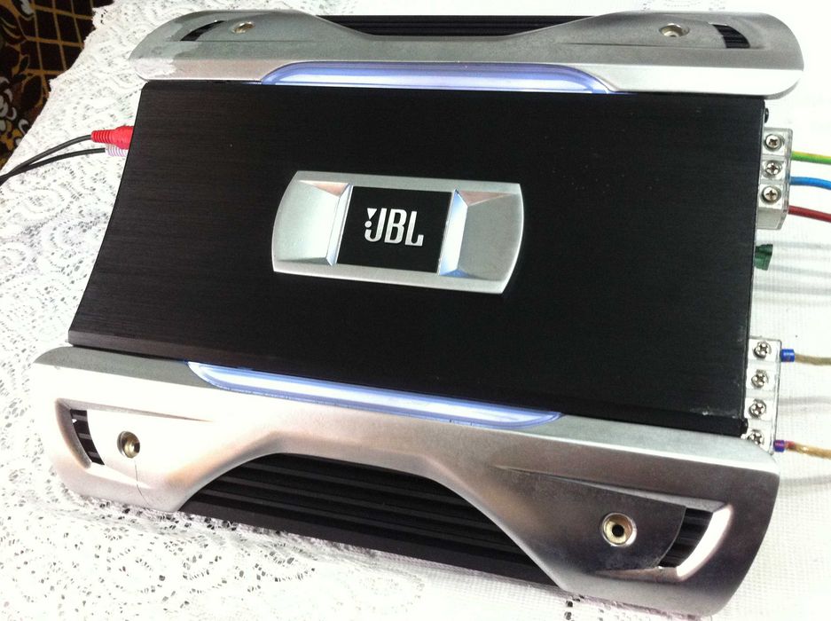 Blaupunkt MPA 4 max. 800W 4ch.( amplificator statie