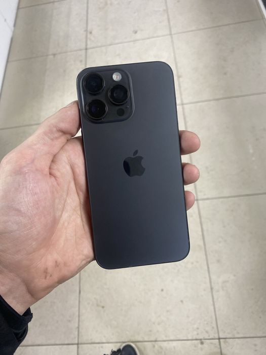 Продам 15 про макс 256 гб