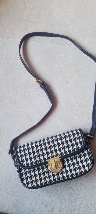 3 сумочки за 5000 тенге