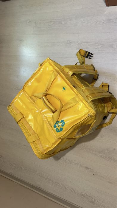 Geanta Glovo aproape noua