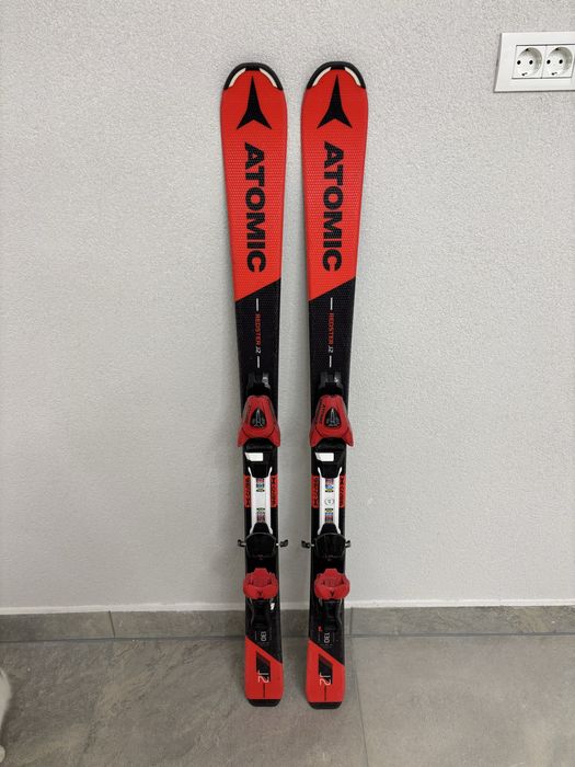 Skiuri Atomic Race Carve Junior 130 cm