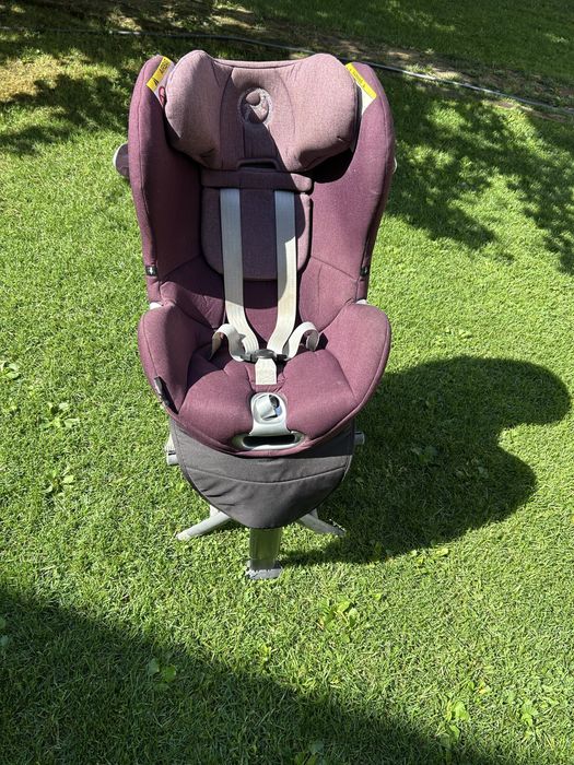 Vindem scaun auto copii cybex isofix