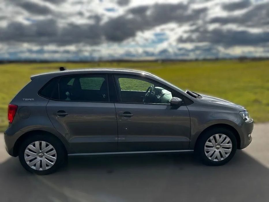 Dezmembrari / Dezmembrez VOLKSWAGEN POLO 6R