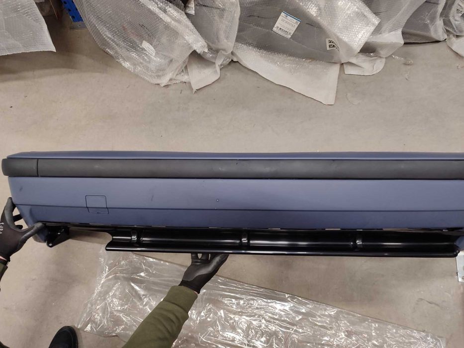 Задна броня за BMW E36 - M-Tech дизайн грундирана. С ДЕФЕКТ!