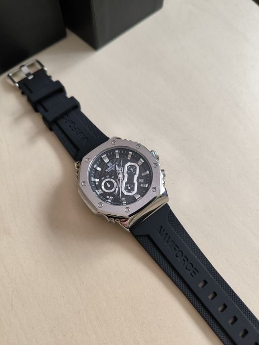 Ceas barbati Naviforce