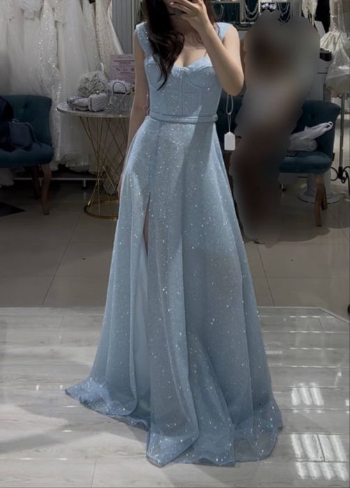 Вечернее платье