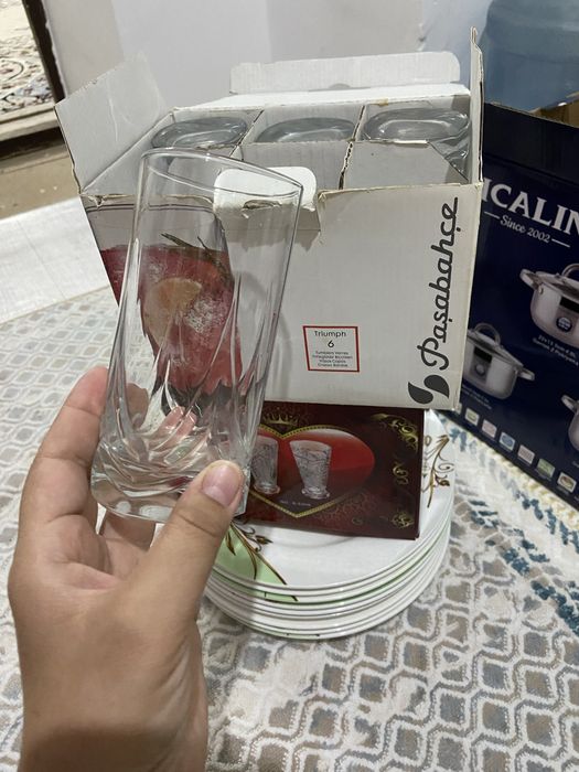 Дешево отдам всю посуду