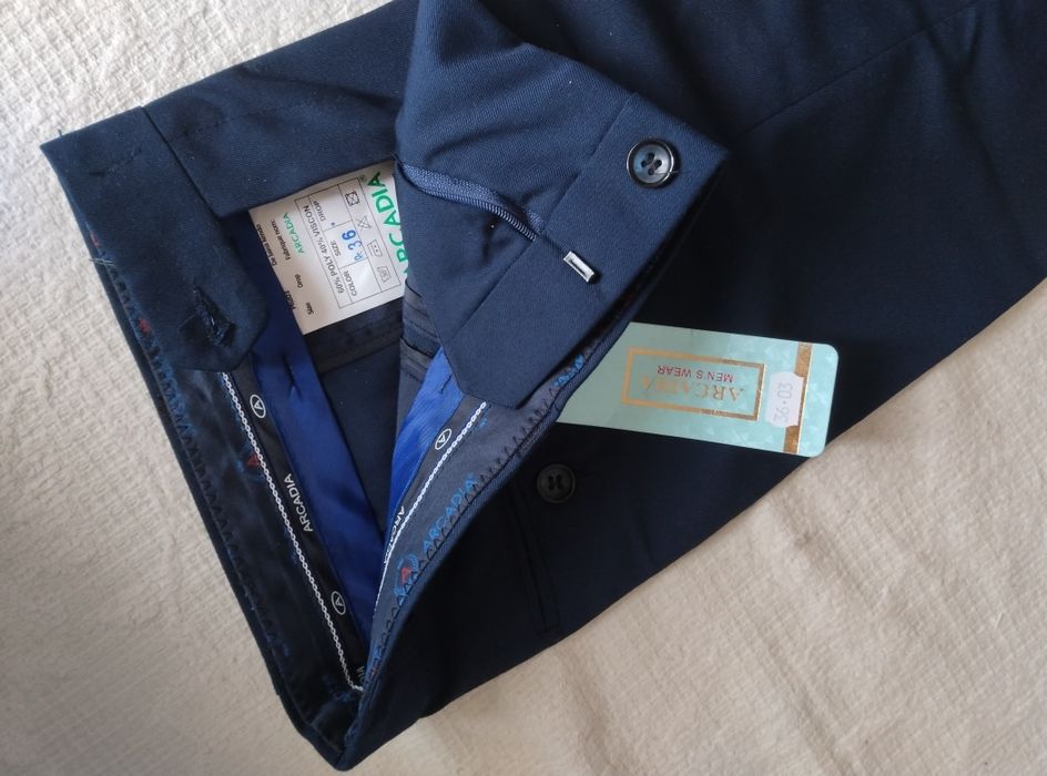 Брюки новые на мальчика