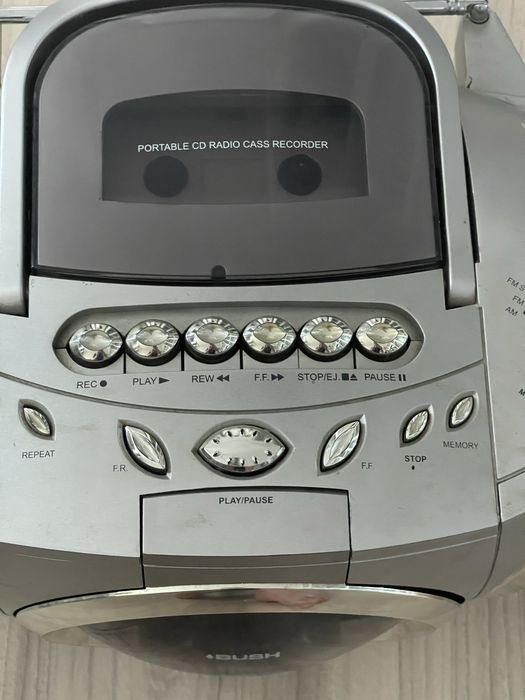 Vand Radio Casetofon Bush functional!