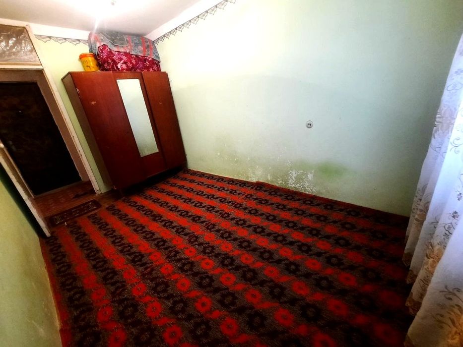 Markazda kirib yotadigan 3 xonali kvartira, arzon