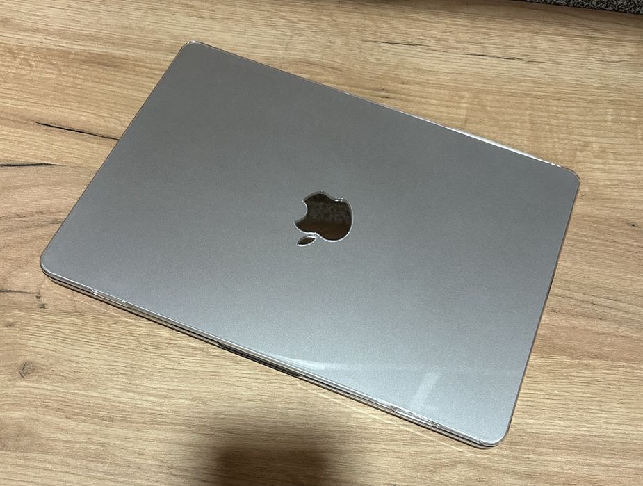 Macbook M2 8/512