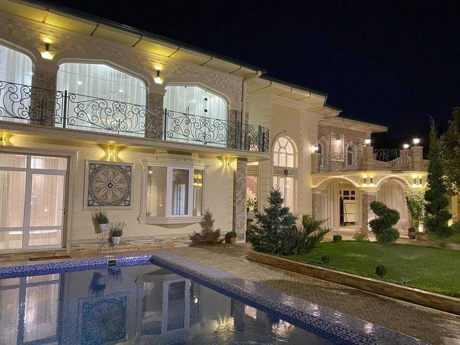 Яшнабад продается дом махалля Байкурган Соток9 Фасад35м  Ор Жигули Бар