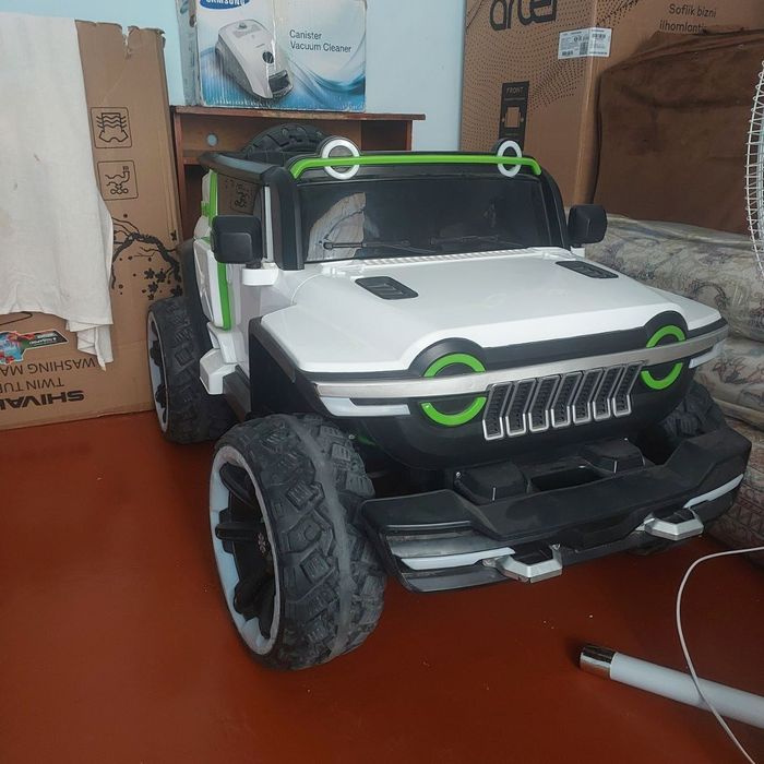 Mini mashina elektronih