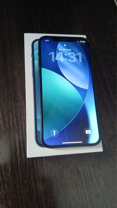 Продам Айфон 12 синий 64 гиговый
