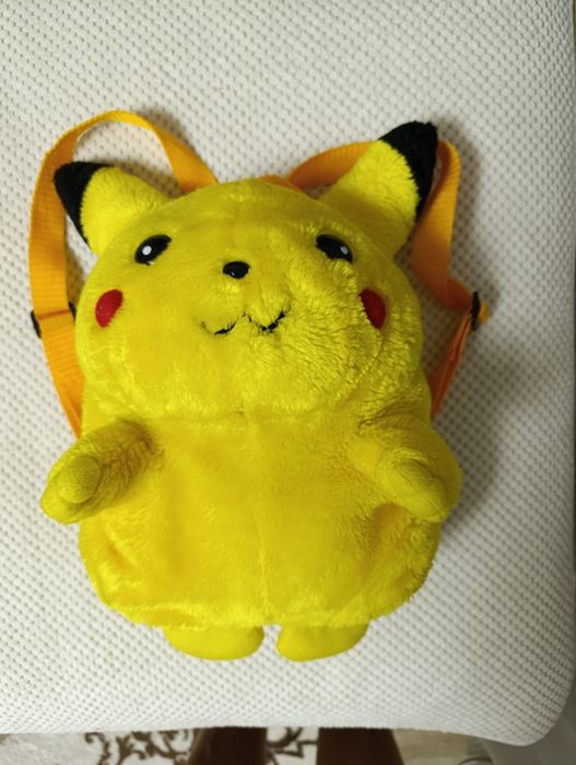 плюшевый рюкзак в виде Пикачу (Pikachu).