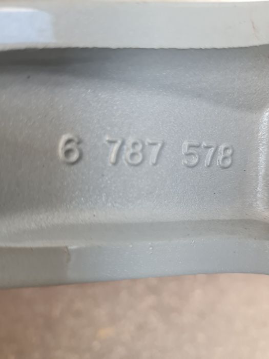 Оригинални джанти за BMW R18 5x120 ET43 8J