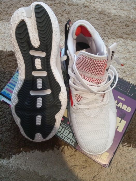 Ghete baschet adidas Dame 8 mărimea i 46 noi cu eticheta
