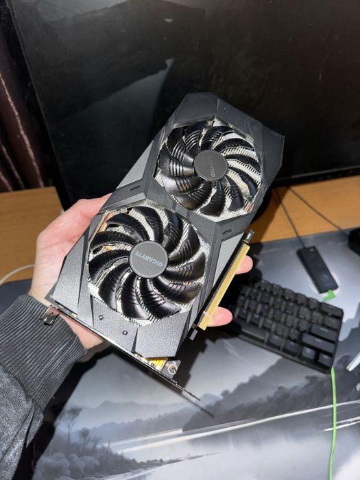 NVIDIA Gtx 1660 super oc(Бартер)(лек коментар над цената)