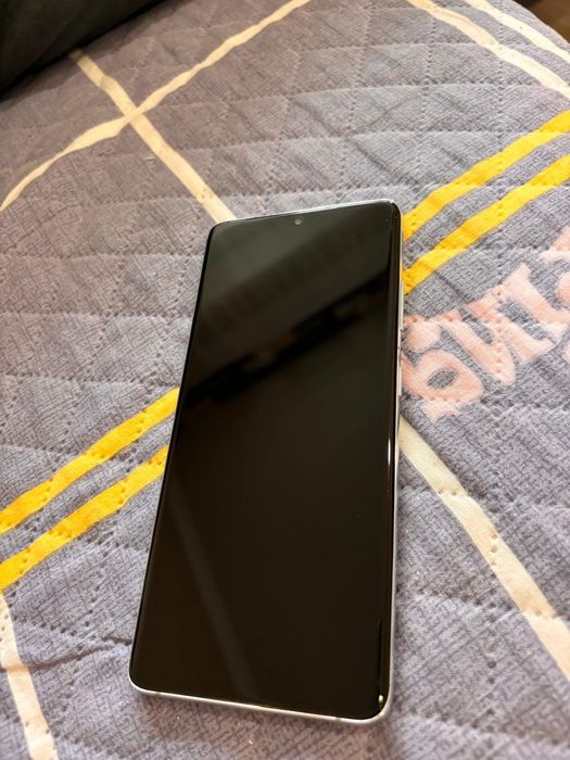 Продам или обменяю Samsung s 21 ultra