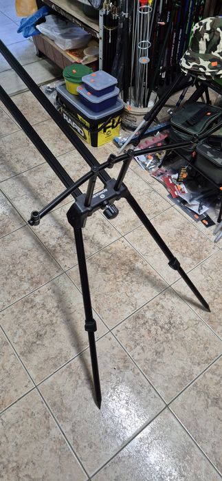 Стойка тип rod pod за 3 въдици KONGER
