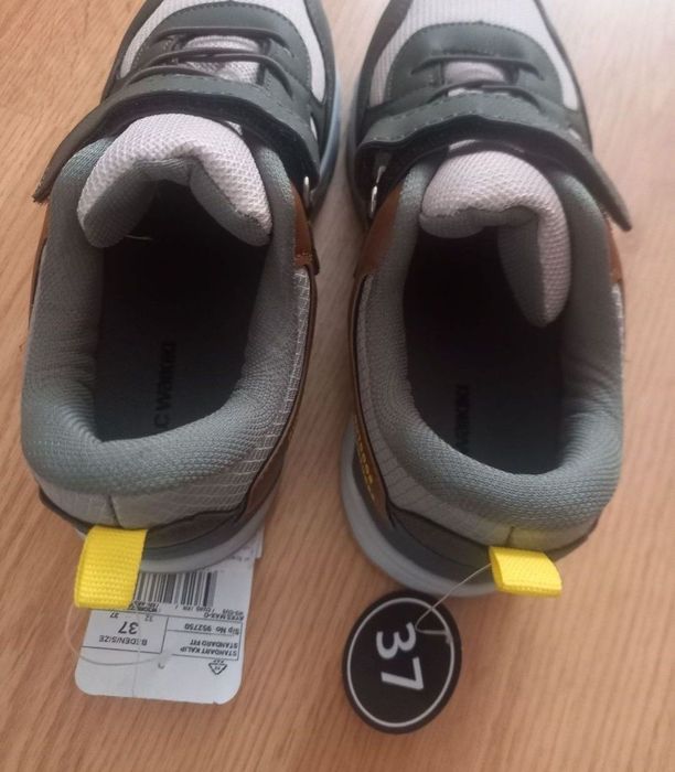 Adidași LC waikiki 37