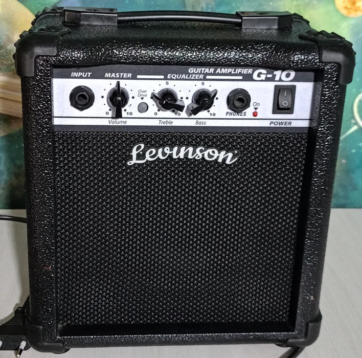 Комбик для электрогитары