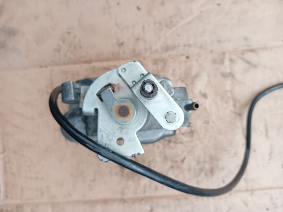 Дроссельная Заслонка Mercedes