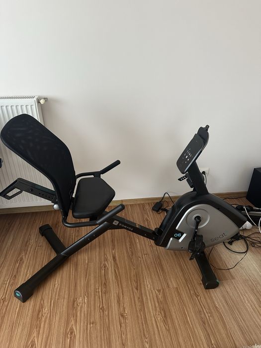 Vand bicicleta de apartament Domyos putin folosita