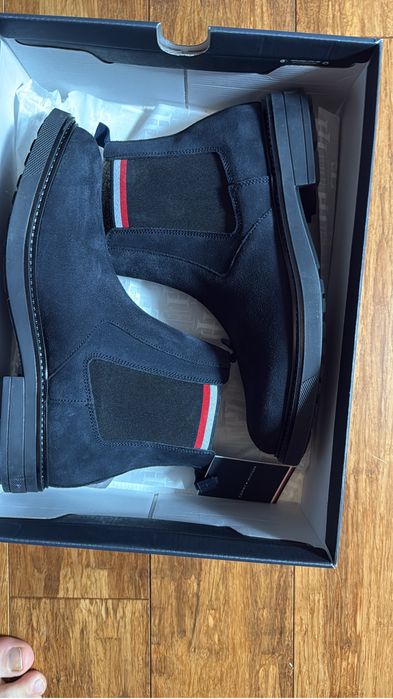 Ghete Tommy Hilfiger marimea 40