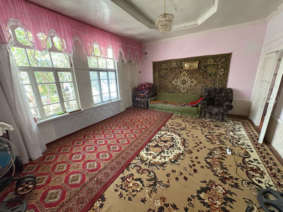 Xovli sotiladi 4,5 sot, xamma narsasi bilan