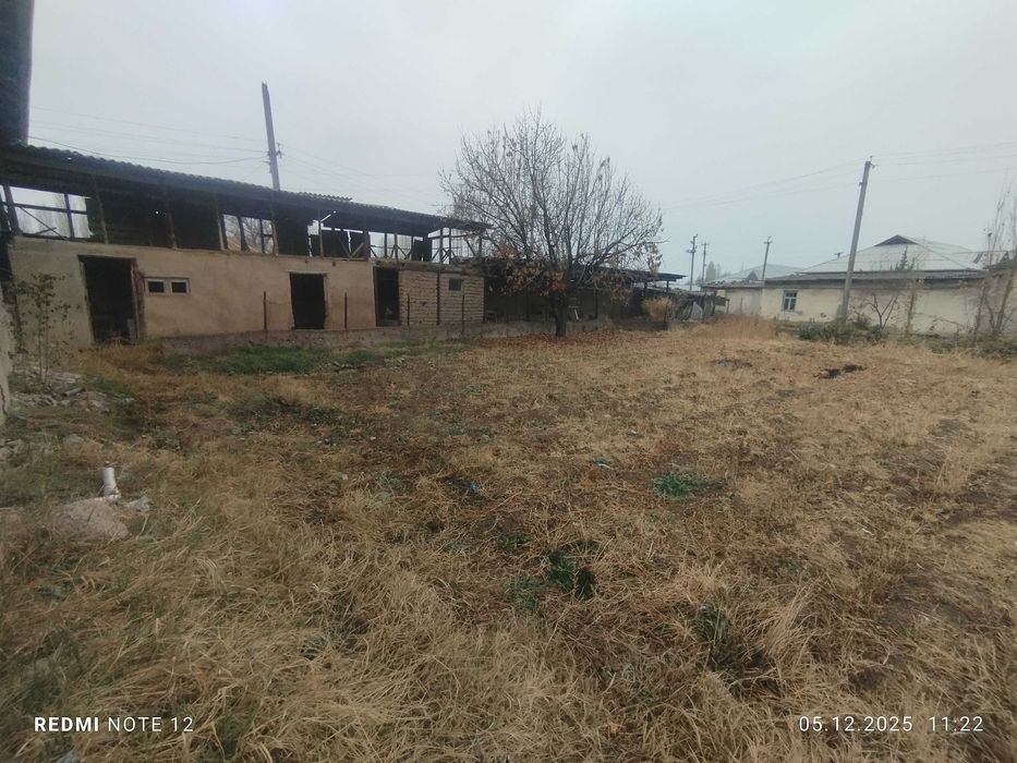 Yer uchaskasi sotiladi Toytepa shaxrida 3000$_