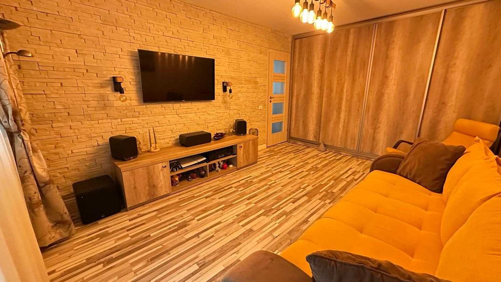 Proprietar  - 4 cam, 2 bai / balcoane, centrala, parcare ADP Sos Salaj