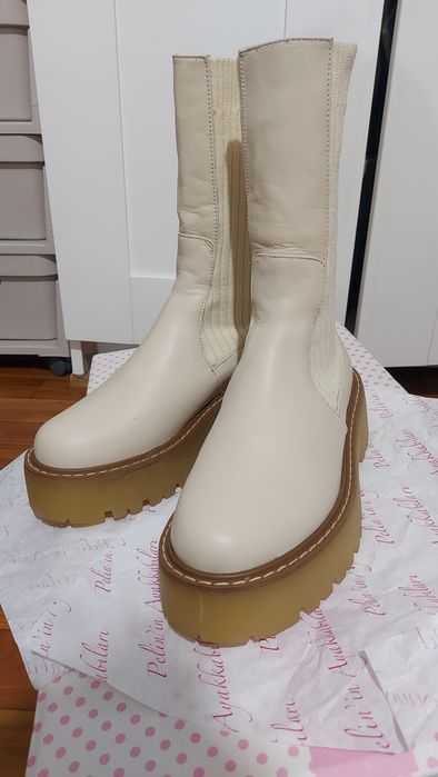 Трендовые весенние сапоги