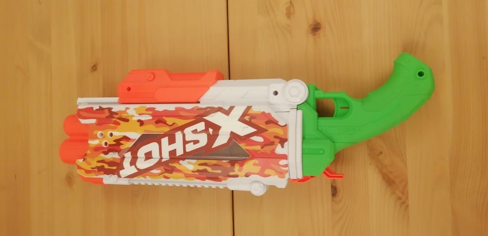 Продам водяной пистолет