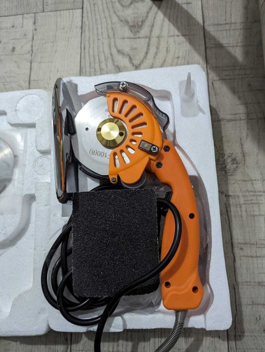 Болгарка для резки бумаги и текстиля