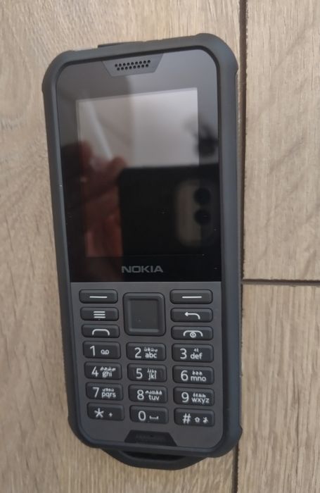 Nokia 800 Tough чисто нов водоустойчив удароустойчив телефон и зарядно