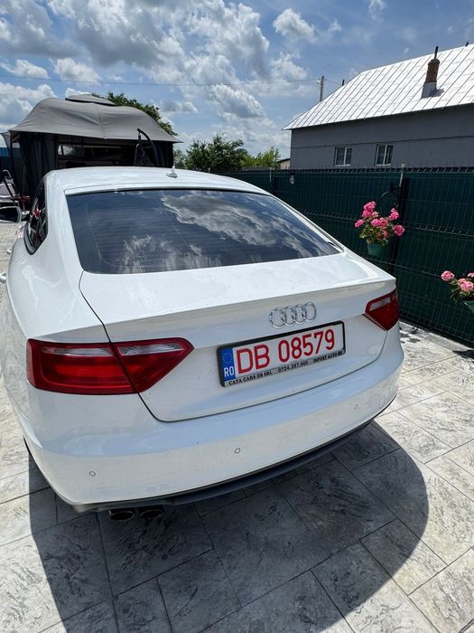 Audi A5 2.0 TDI S line