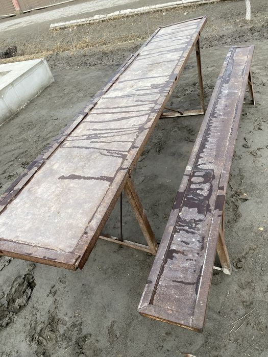 Temir stol stul 12 kishi uchun